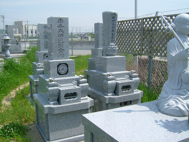 神戸市西区にある神出南墓地の写真
